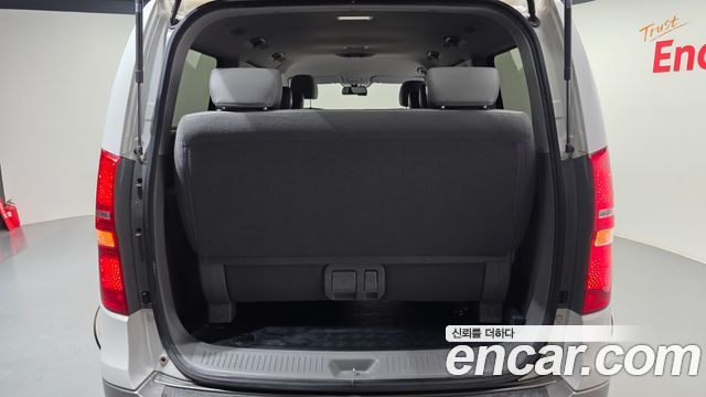 Hyundai Starex 2017 — photo 26