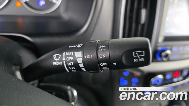 Hyundai Starex 2017 — photo 28