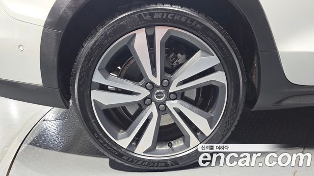 Volvo V60 2020 — photo 5