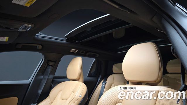 Volvo V60 2020 — photo 25