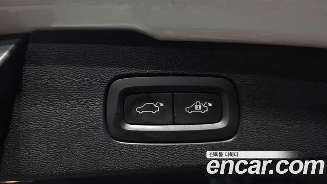 Volvo V60 2020 — photo 34