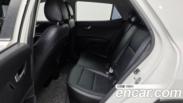 Kia Stonic 2018 — photo 12