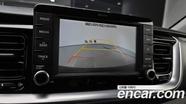Kia Stonic 2018 — photo 15