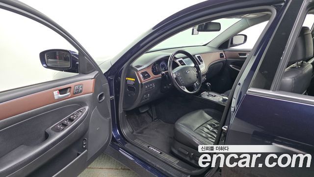 Hyundai Genesis 2013 — photo 13