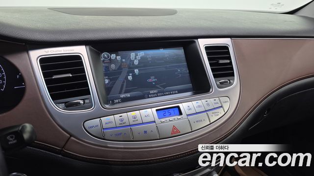 Hyundai Genesis 2013 — photo 19