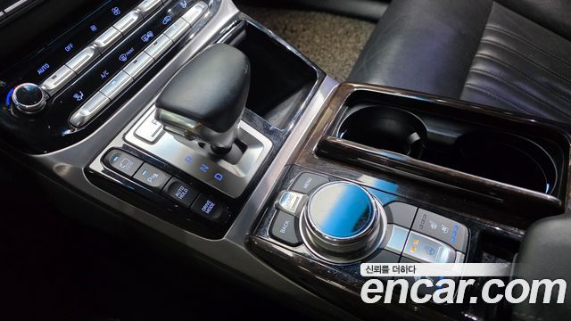 Genesis EQ900 2016 — photo 9