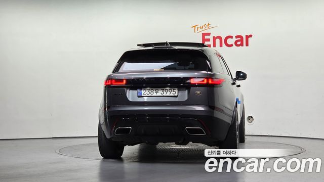 Land Rover Range Rover Velar 2018 — photo 4