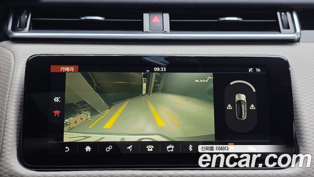 Land Rover Range Rover Velar 2018 — photo 16