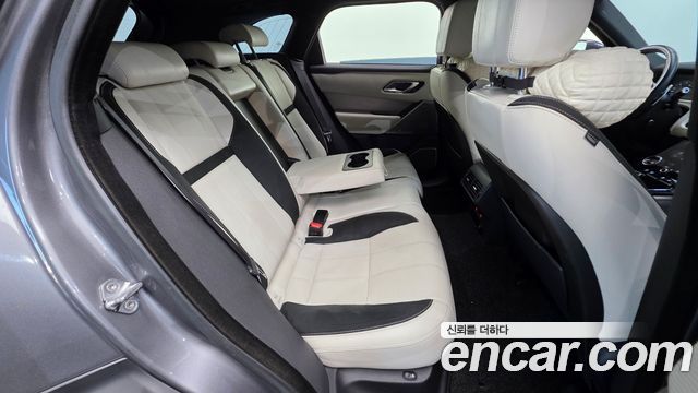 Land Rover Range Rover Velar 2018 — photo 19