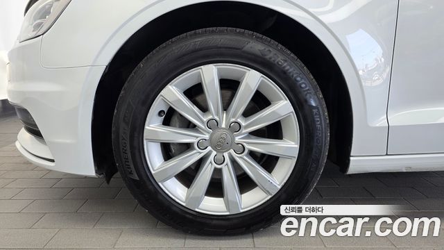 Audi A3 2015 — photo 5
