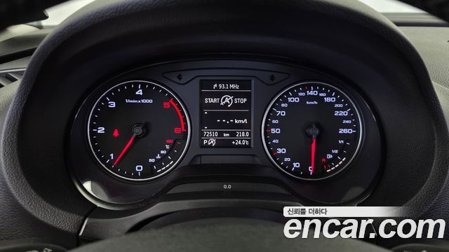 Audi A3 2015 — photo 8