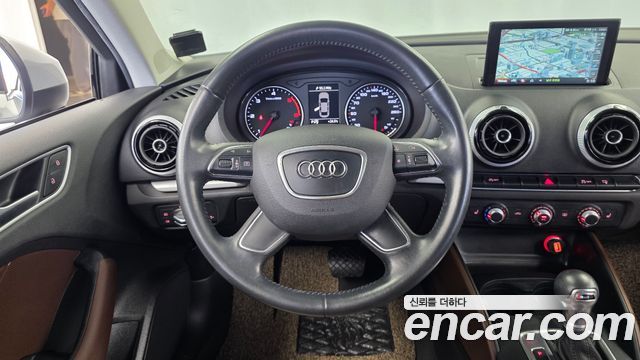 Audi A3 2015 — photo 13