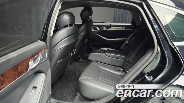 Hyundai Genesis 2016 — photo 18