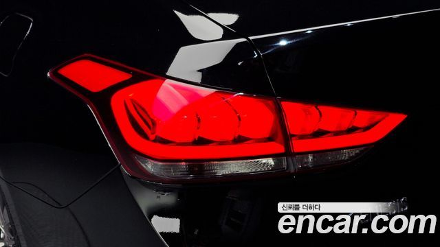 Hyundai Genesis 2016 — photo 9