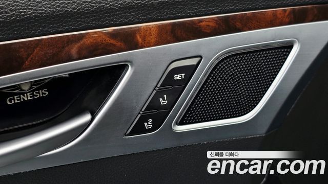 Hyundai Genesis 2016 — photo 30