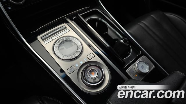 Genesis GV80 2020 — photo 9