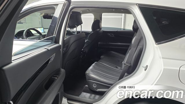 Genesis GV80 2020 — photo 11