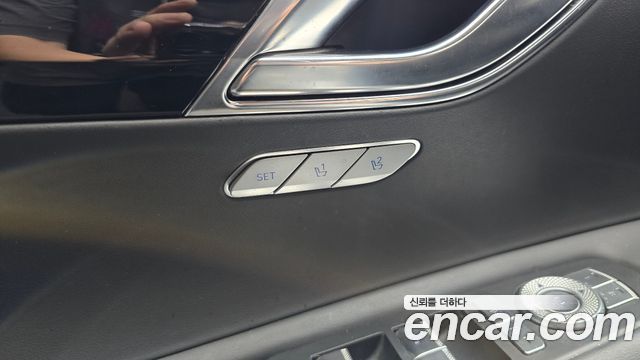Genesis GV80 2020 — photo 14
