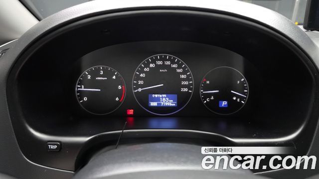 Hyundai Starex 2021 — photo 11