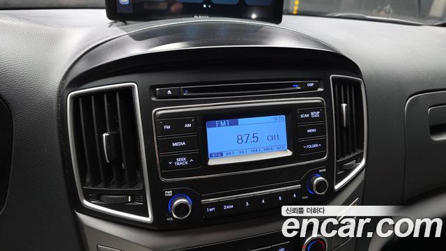 Hyundai Starex 2021 — photo 20