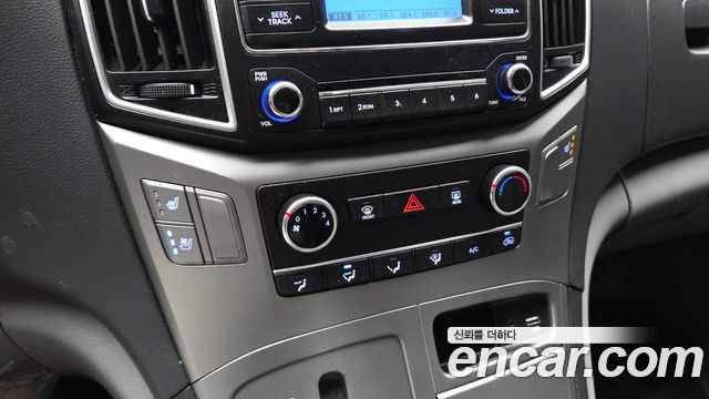 Hyundai Starex 2021 — photo 21