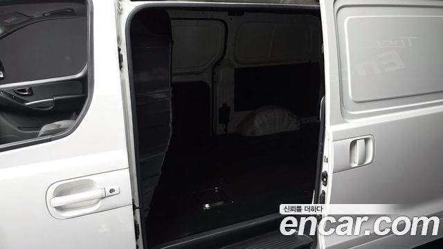 Hyundai Starex 2021 — photo 27