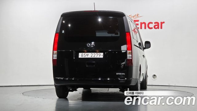 Hyundai Staria 2022 — photo 4