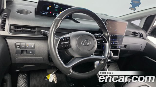 Hyundai Staria 2022 — photo 19