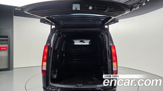 Hyundai Staria 2022 — photo 26