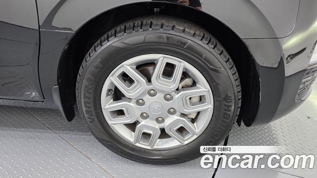 Hyundai Staria 2022 — photo 7