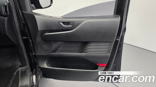 Hyundai Staria 2022 — photo 15