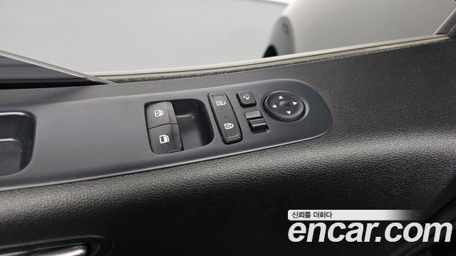 Hyundai Staria 2022 — photo 28