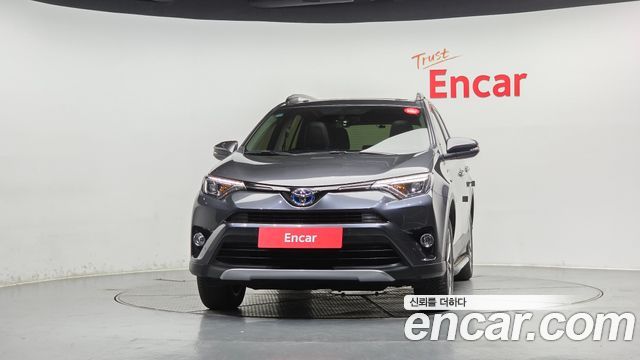 Toyota RAV4 2018 — photo 3