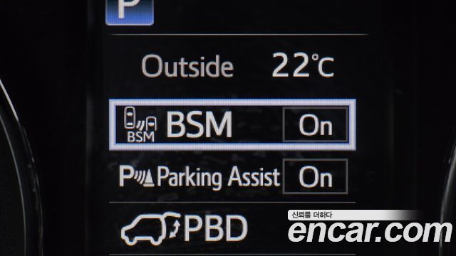 Toyota RAV4 2018 — photo 22