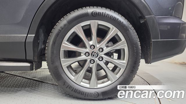 Toyota RAV4 2018 — photo 7