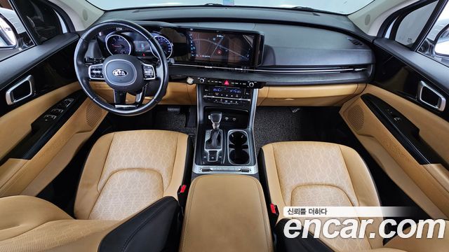 Kia Canival 2021 — photo 10