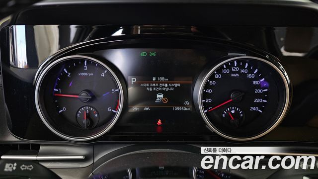 Kia Canival 2021 — photo 11