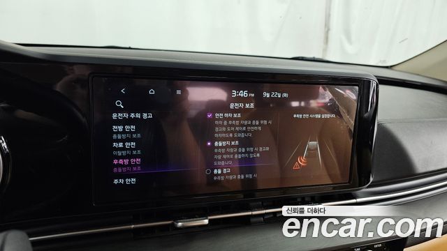 Kia Canival 2021 — photo 22