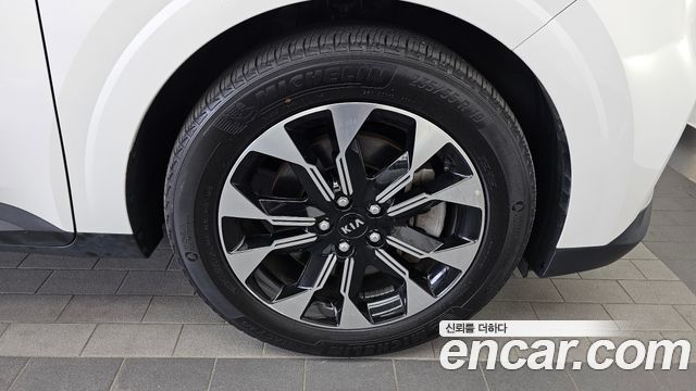 Kia Canival 2021 — photo 7