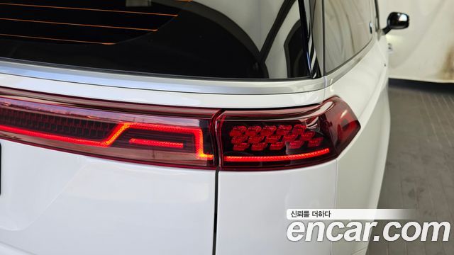 Kia Canival 2021 — photo 9