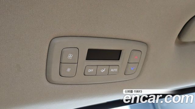 Kia Canival 2021 — photo 16