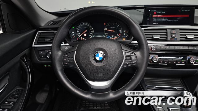 BMW Gran Turismo 2020 — photo 19