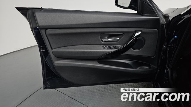 BMW Gran Turismo 2020 — photo 14
