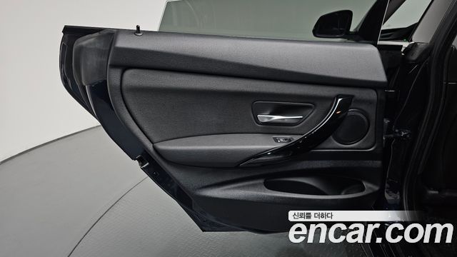BMW Gran Turismo 2020 — photo 15