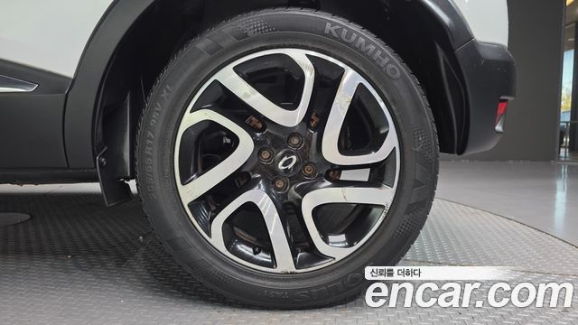Renault Korea QM3 2017 — photo 5