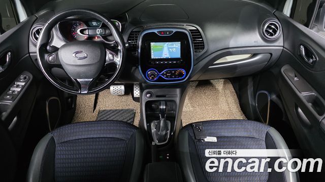 Renault Korea QM3 2017 — photo 10