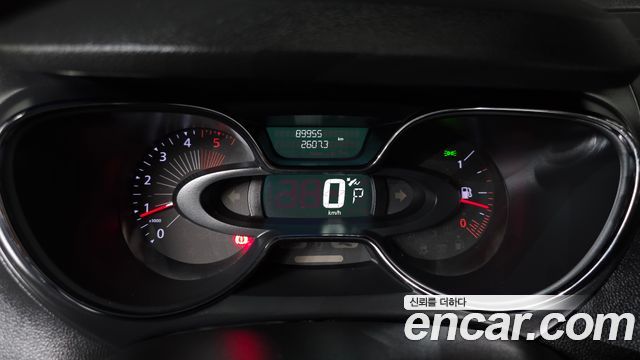 Renault Korea QM3 2017 — photo 11