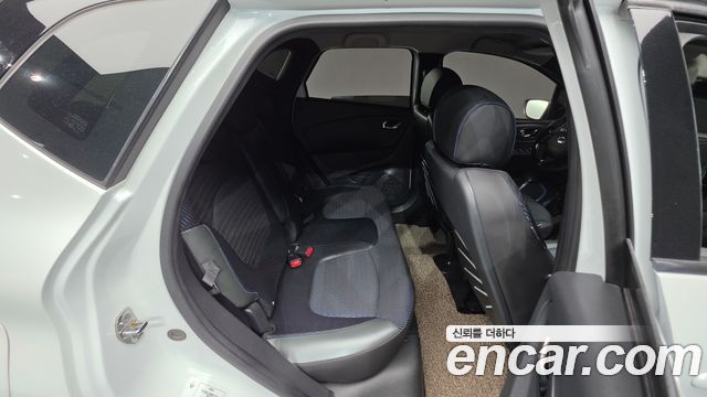 Renault Korea QM3 2017 — photo 24