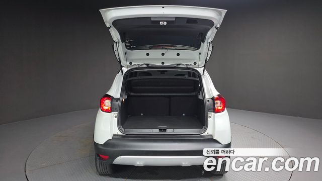 Renault Korea QM3 2017 — photo 25