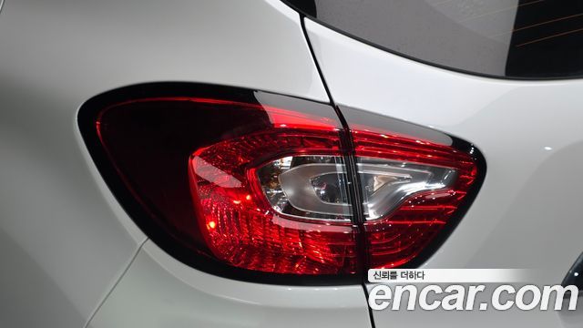 Renault Korea QM3 2017 — photo 9